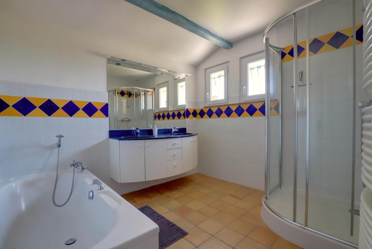 Gite La Grappe Occitane - 14 Personnes - Piscine Privee Ambres Bagian luar foto
