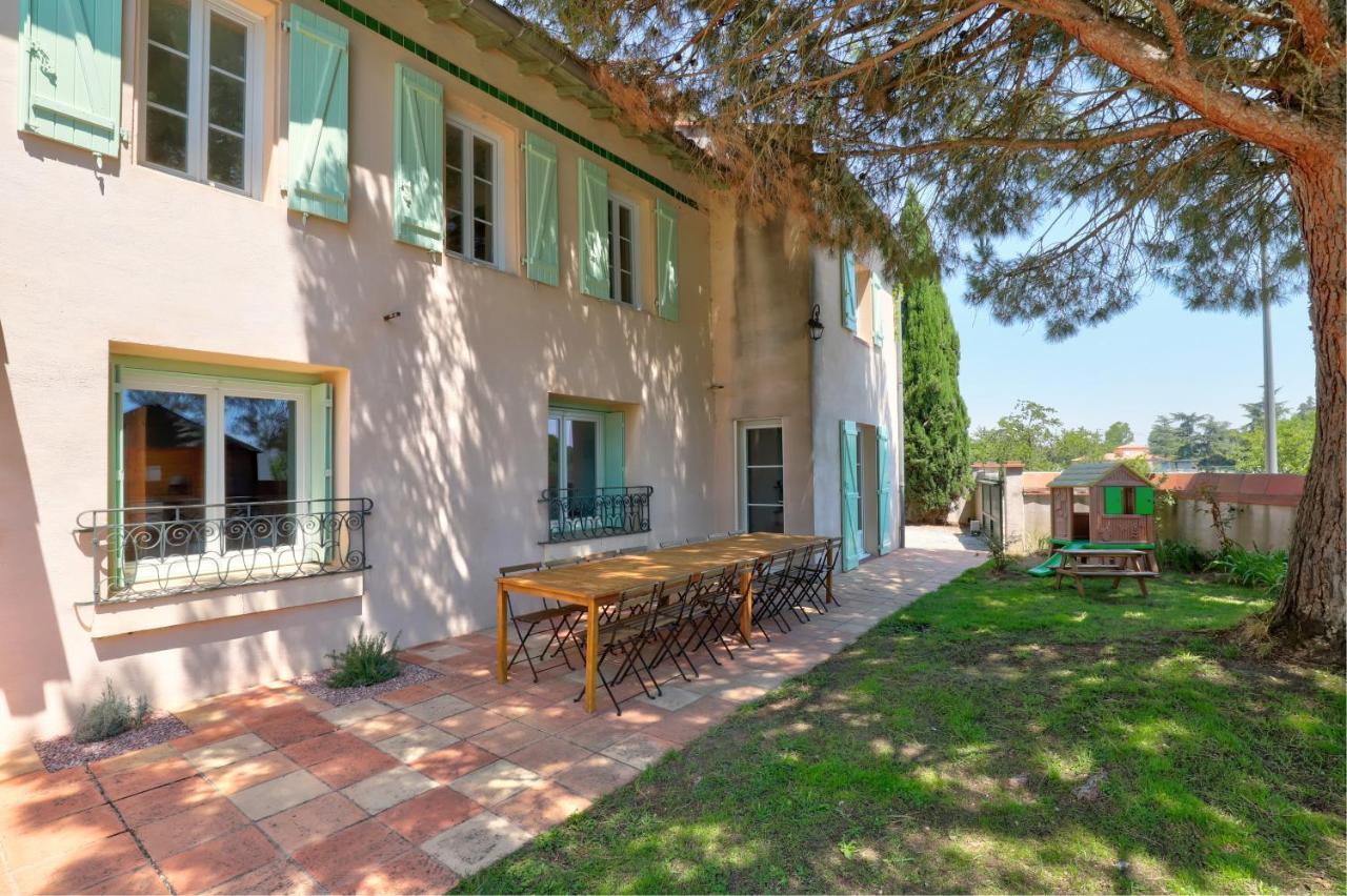 Gite La Grappe Occitane - 14 Personnes - Piscine Privee Ambres Bagian luar foto